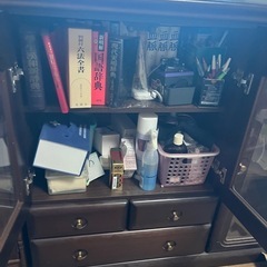 配達可能　キャビネット   ガラス扉　収納の画像