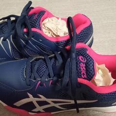 asics アシックス  22.5の画像