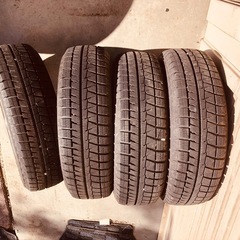  冬タイヤ ★ 155/65R13 ★ 2020年製 ★ バリ山4本組 ★ 13インチアルミ付き ★ 軽自動車の画像