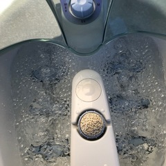 足がくつろぐフィットバス（これからの季節にいいかも）の画像