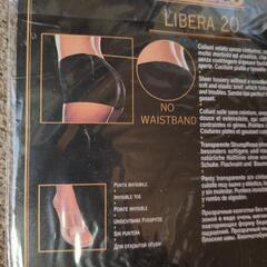 定価3,150円のストッキング OROBLUの画像