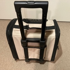 ドッグキャリーの画像