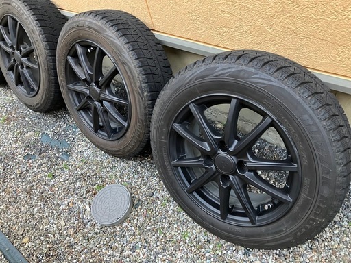 トヨタ タンク用スタッドレス4本