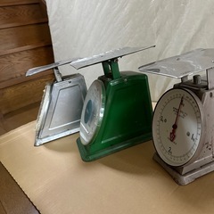 8キロ計り、4キロ計りの画像