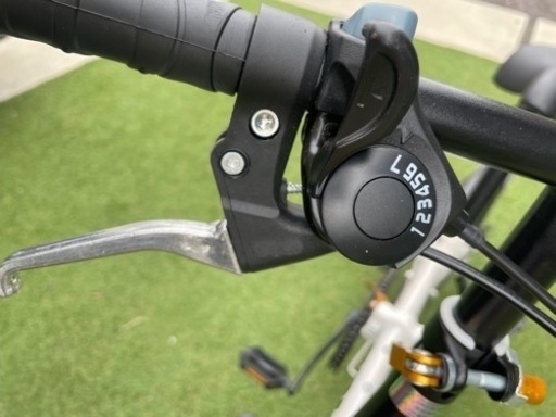 新品折りたたみ変速自転車