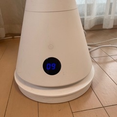 【受取に来てくれる方先着順】モダンデコ、縦型扇風機(温風も出ます)の画像