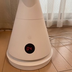 【受取に来てくれる方先着順】モダンデコ、縦型扇風機(温風も出ます)の画像