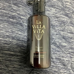 ラヴィラヴィータ　リヘアシャンプーS 未開封品