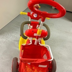 アンパンマン三輪車の画像