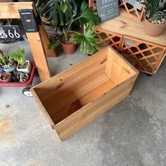 りんご箱 DIY 100均 カスタマイズ 本棚や整理箱 植物 ガ...