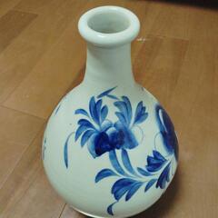 骨董   大徳利 36cm   牡丹紋様の画像