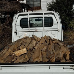 在庫わずか　ナラのみ。乾燥済　薪　東信地区配達込