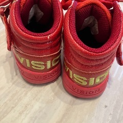 VISION 16センチ　スニーカー　赤の画像
