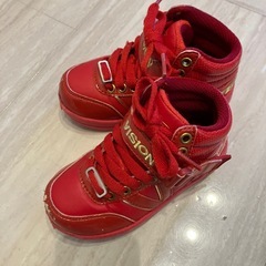 VISION 16センチ　スニーカー　赤の画像