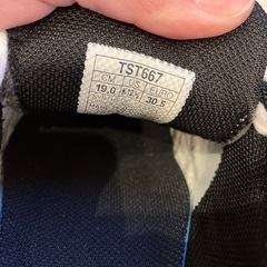 サッカー　トレーニングシューズ　19センチ　アシックスの画像