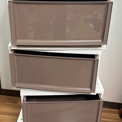 直接受渡限定！　アイリスオーヤマ　クローゼット用衣装ケース5個セットの画像