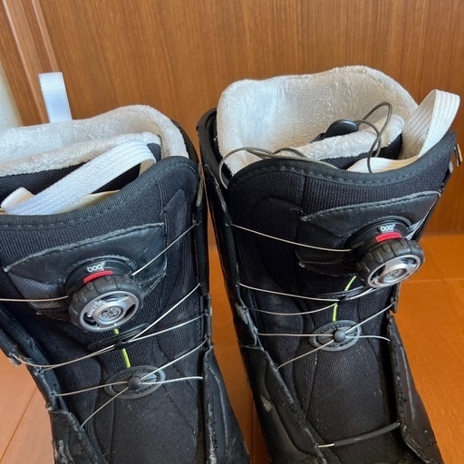 お値下げ致しました⭐️サロモン　スノーボードブーツ BOAシステム　salomon 27.5