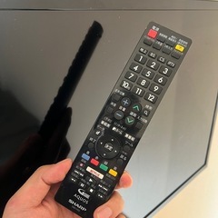 テレビ(SHARP 型番LC32W35)(テレビ台付き)の画像