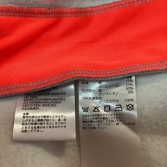 お値下げ⤵️ 🉐新品タグ付き　adidas パーカーの画像