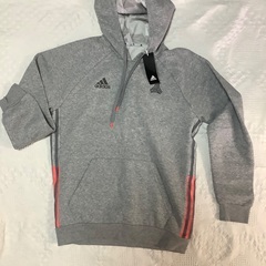お値下げ⤵️ 🉐新品タグ付き　adidas パーカー