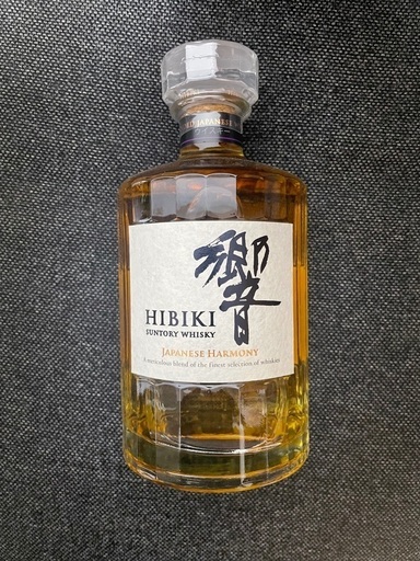 国産ウイスキー　響　700ml