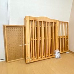 木製ベビーベッド