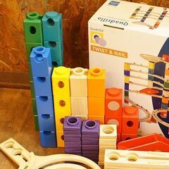 (Y)北大前! 札幌 引取 BorneLund ボーネルンド Quadrilla クアドリラ Twist&Rail 4-99 ツイスト&レール ビー玉転がし おもちゃ 知育玩具 木製 積み木 1037332の画像