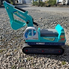 KOBELCOショベルカー　　おもちゃ
