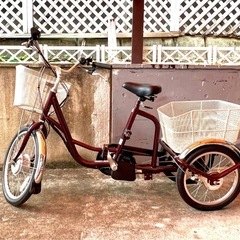値下げ⭐︎　新古車　電動自転車自転車　電動三輪車の画像