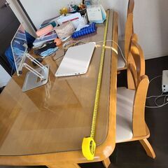 食卓と椅子4個