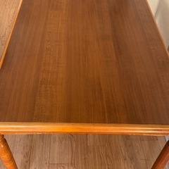 ダイニングテーブル