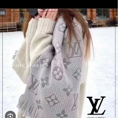 ルイヴィトン　マフラーグリペルルの画像