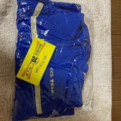 新品スキーウェア100