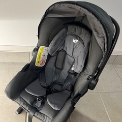 joieチャイルドシート、ベビーカーセット
