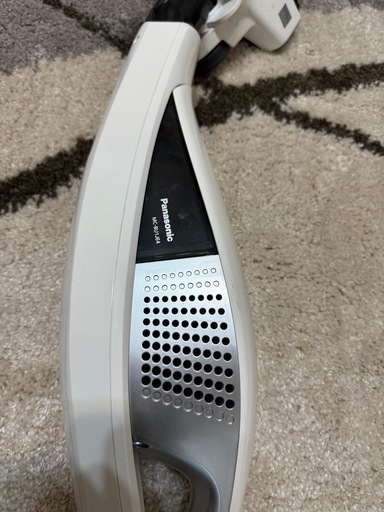  【売約済】
パナソニックコードレス掃除機　