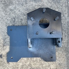 ショウワガレージ製？JB64 JB74 スペアタイヤ　ブラケット　表向き　右上げ