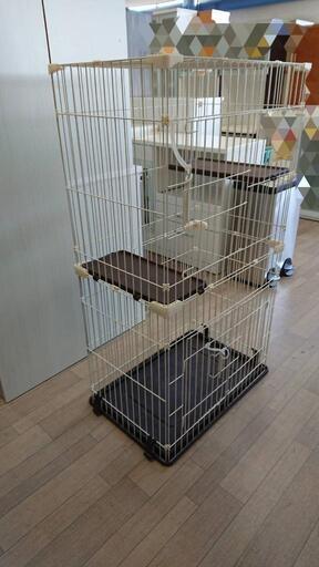組み立て簡単！ちょうどいいサイズの猫ケージ　猫砂付き