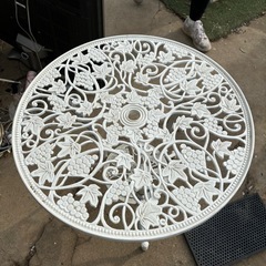 【中古品】ガーデンテーブルの画像