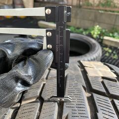 265/50R20　2011年製　スタッドレスタイヤ　YOKOHAMA　ジオランダーの画像