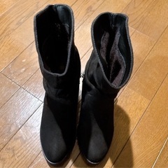 ショートブーツ 35サイズ 22.5cmの画像
