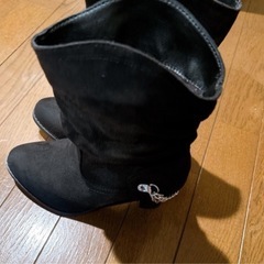 ショートブーツ 35サイズ 22.5cmの画像