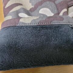 150サイズ迷彩柄　冬用長ズボンの画像