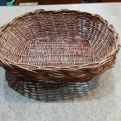 籐のかご　バスケット