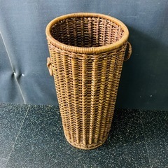 ラタン小物3個まとめ　ランドリーかご　傘立て　マガジンラック　籐家具の画像