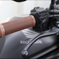 【新品】 ハーレー アメリカン 他 ジャックハマー バイクグリップ 1インチ 茶 汎用 ALCAN hands製の画像