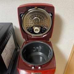 【お譲り先決まりました】炊飯器　5合炊き　MITSUBISHI 炭炊釜 の画像