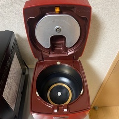 【お譲り先決まりました】炊飯器　5合炊き　MITSUBISHI 炭炊釜 の画像