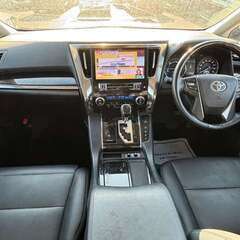 【自社ローン120回払い可能/頭金、保証人なしOK】トヨタ　アルファード / ハイブリッド2.5SR 4WD. の画像