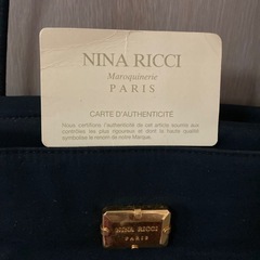 ニナリッチのハンドバッグの画像
