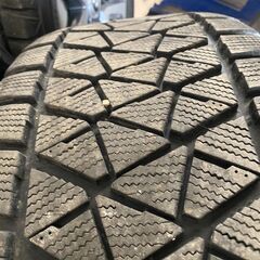 285/50R20 ランドクルーザー200 純正ホイール　スタッドレス付き4本 ランドクルーザー200後期 ZX純正ホイール285/50R20 スタッドレス